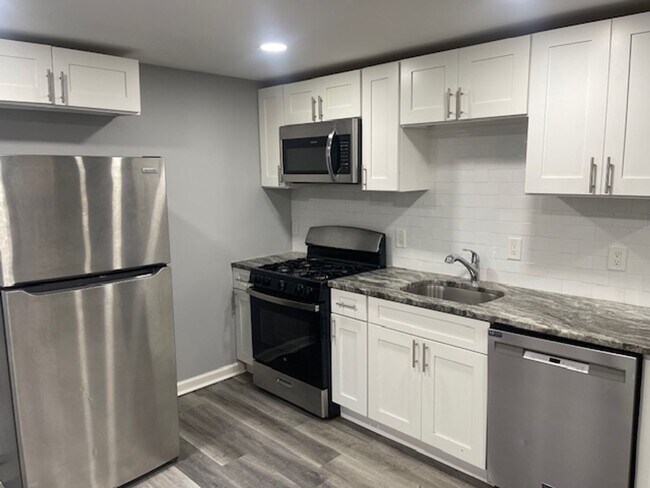 Foto del edificio - Anika Homes 3 Bedroom