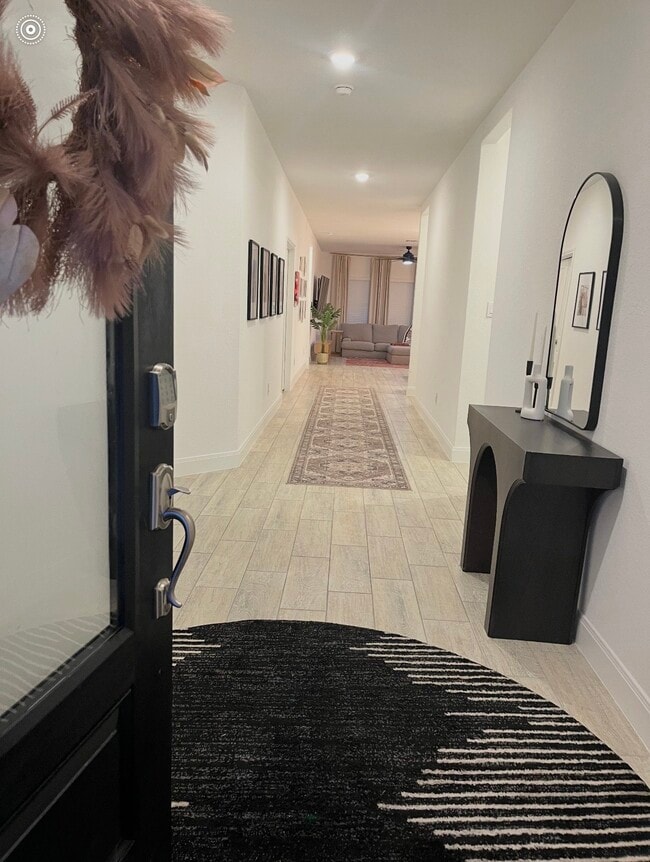 Entry 1 of 4 - 6615 Morgan Path