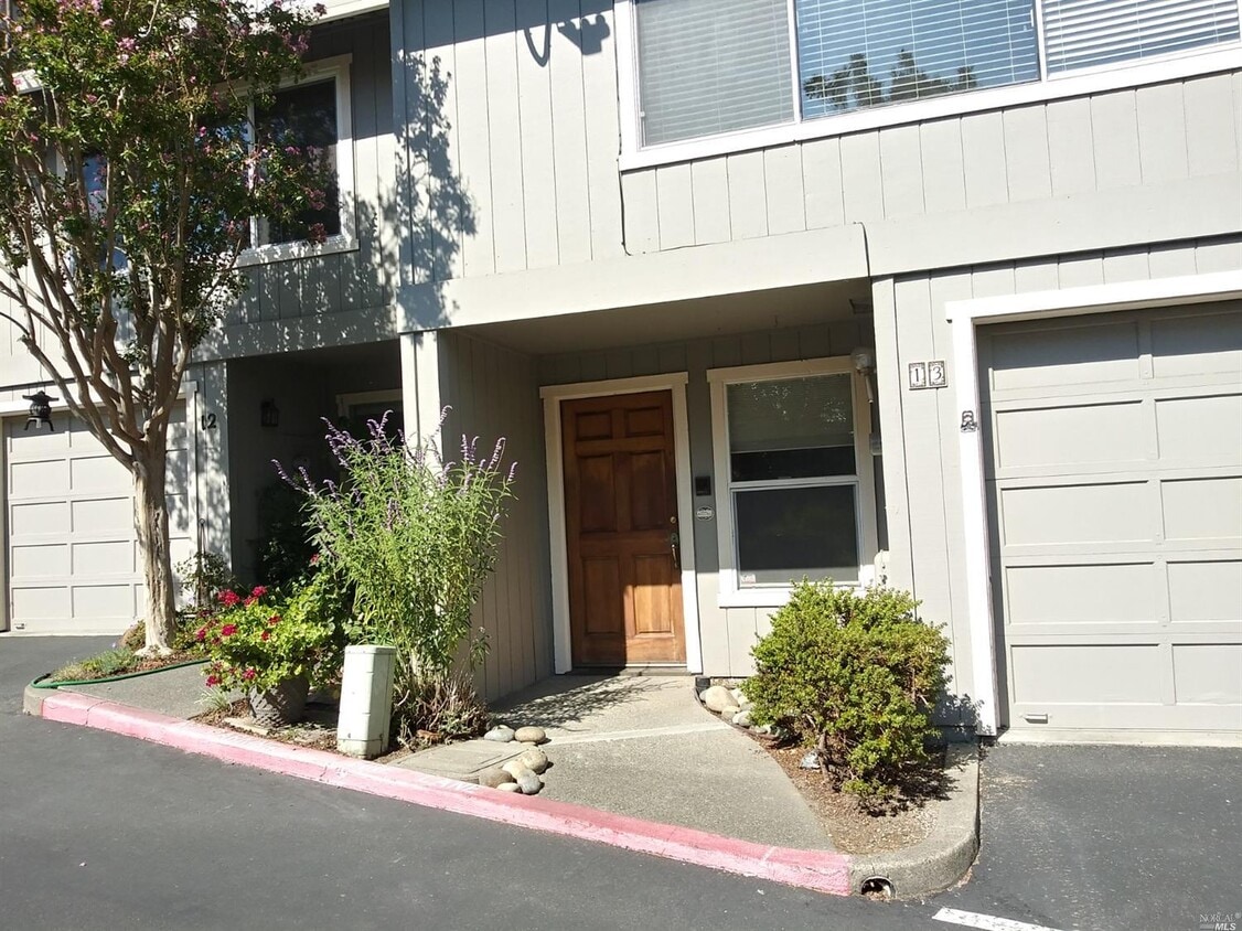 7720 Bodega Ave Unit 13, Sebastopol, CA 95472 Condo for Rent in Sebastopol, CA
