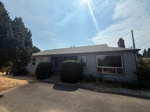 Building Photo - 1515 Sherman Ave