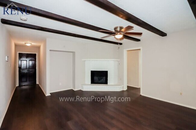 Building Photo - Holiday Special: 1/2 off your first month!...