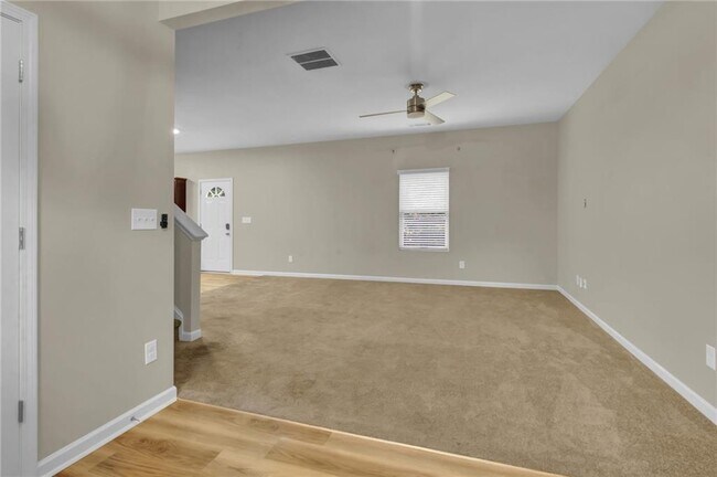 Building Photo - 749 Scotland Dr