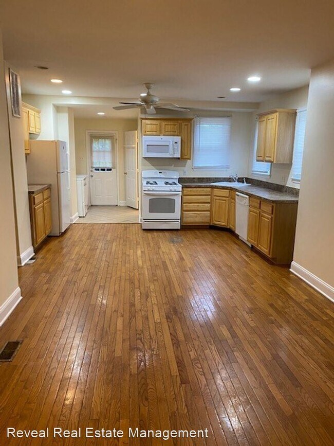 Building Photo - 2 br, 1.5 bath House - 701 Belle Terre