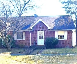 Building Photo - 355 Stonegate Ct