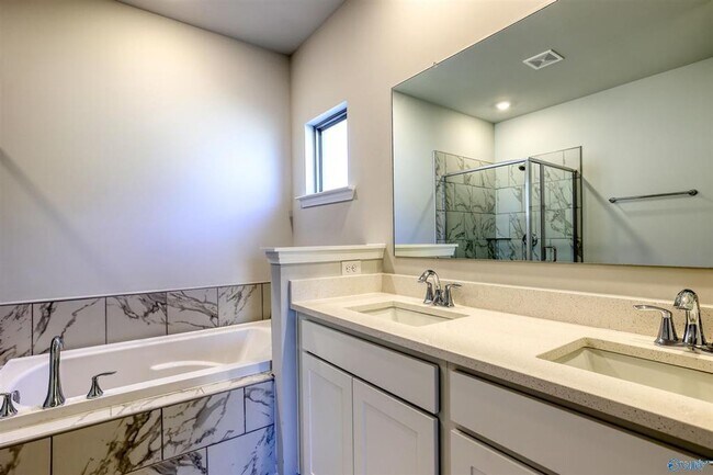 Building Photo - Welcome to the highly sought-after lifestyle at Clift Farm!