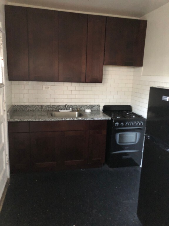 Foto del edificio - 6364 N Hermitage Ave