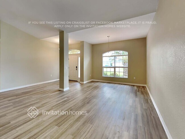 Building Photo - 1075 Paraclete Rd