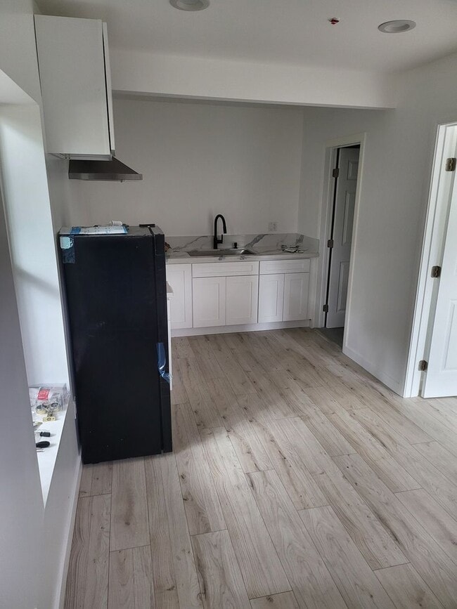 Foto del edificio - 3501 Dahlia Ave