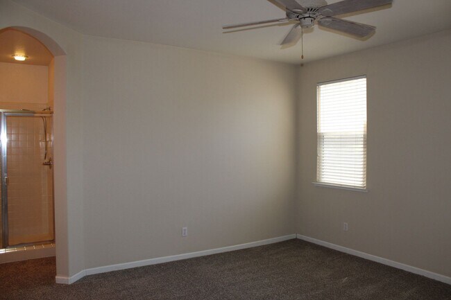 Building Photo - 3126 Hopscotch Way