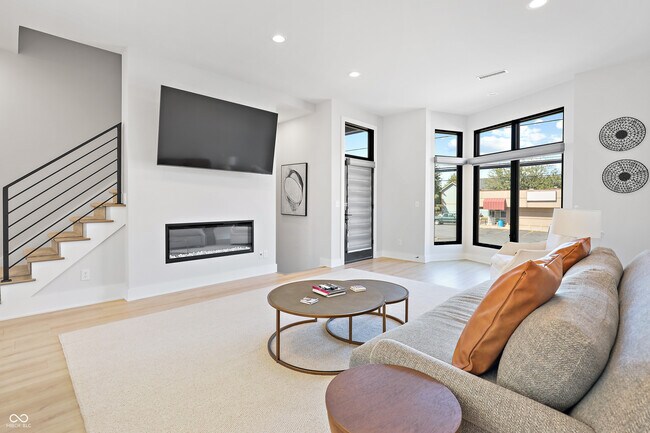 Foto del edificio - 711 E 16th St
