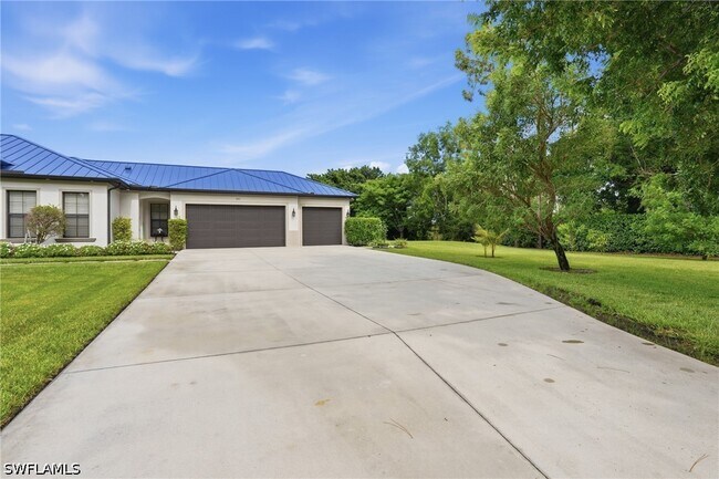 Foto del edificio - 1311 Jaybird Way