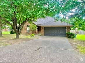 Building Photo - 408 Crooked Creek Rd