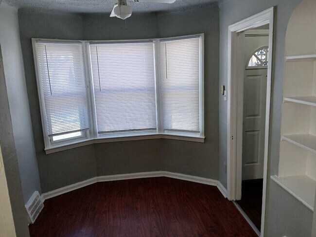 Foto del edificio - 12648 Mettetal St