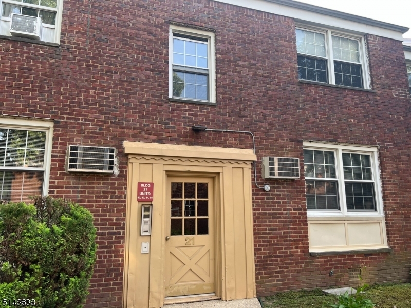 Primary Photo - 800 N Broad St