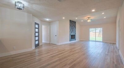 Building Photo - 5502 Hewitt Dr