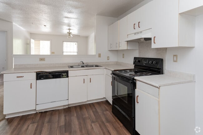 2HAB, 2BA - 860 ft² - The Pines Apartments of Graham