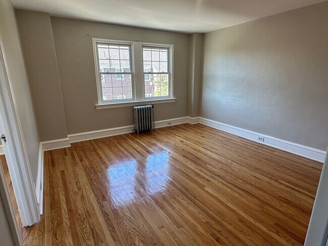 Foto del edificio - Marlyn Apts 202: 1 Bed 1 Bath