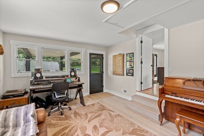 Foto del edificio - 2604 Colbert Dr