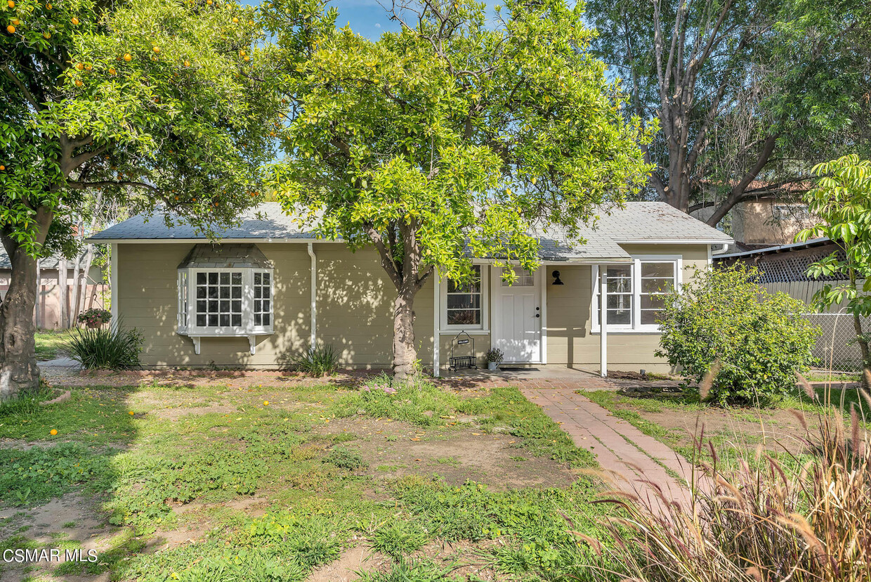 Primary Photo - 13643 Erwin St