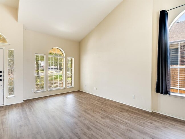 Building Photo - 14440 Lilley Brook Cove