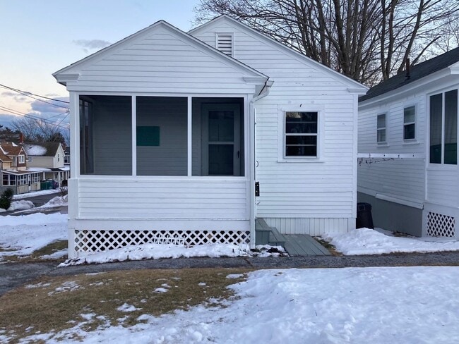 Photo - 31 W Old Orchard Beach Avenue Apartment