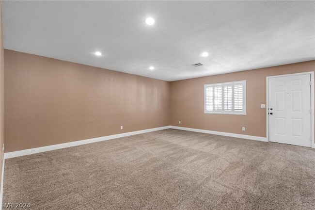 Building Photo - 8410 Eldora Ave