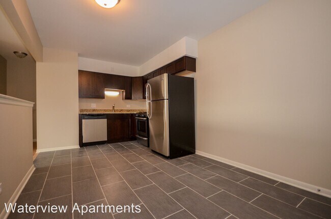 Building Photo - 25-27 N Maple Ct