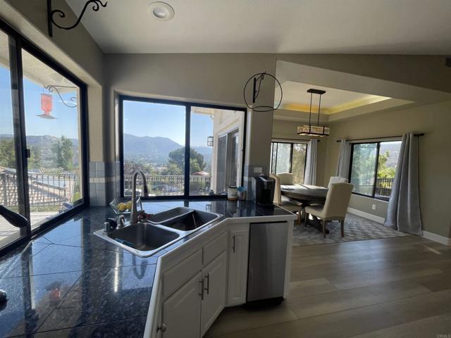 Building Photo - 15290 Moonglow Dr