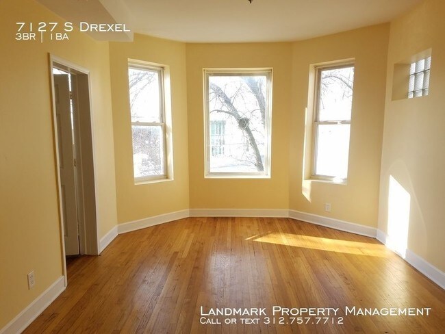 Building Photo - 7127 S Drexel Ave