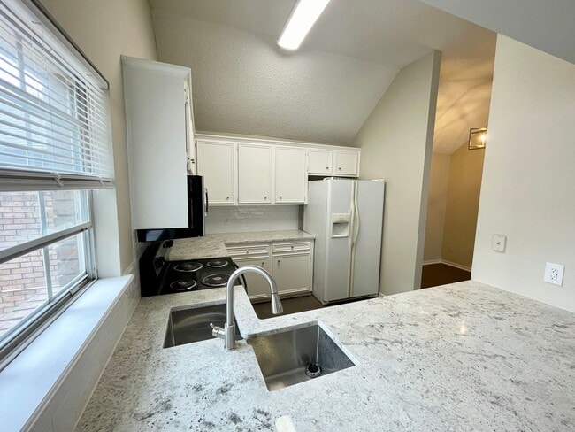 Foto del edificio - 3/2 townhouse for rent in Brandon 047!