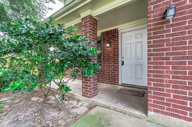 Building Photo - 10415 Moraine Lake - Beautiful 4-bedroom, 2-bath home with a 2-car garage located in the desirabl...