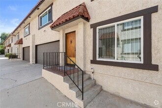 Building Photo - 520 E Graves Ave