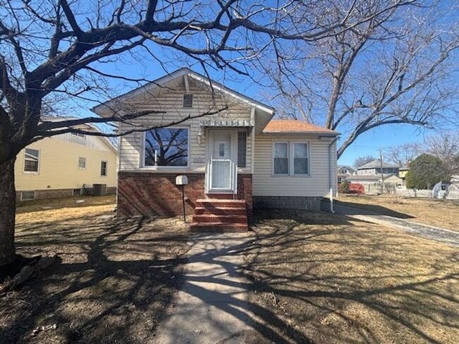 2 Bedroom in Roxana Schools - 2 Bedroom in Roxana Schools House