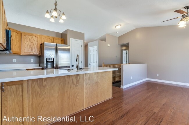 Building Photo - 6 br, 3 bath House - 2422 W 2150 S
