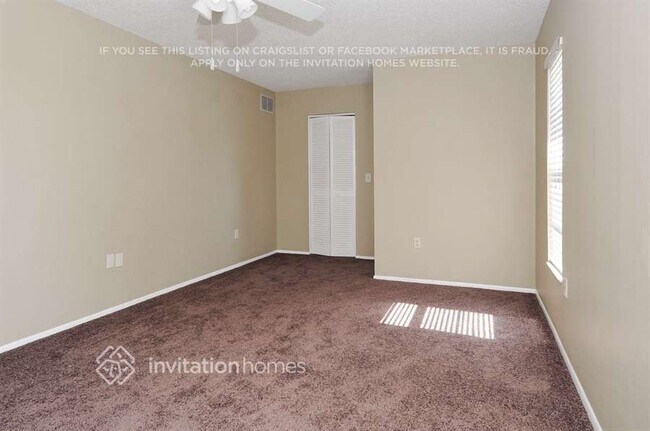 Foto del edificio - 6906 20th Ave W