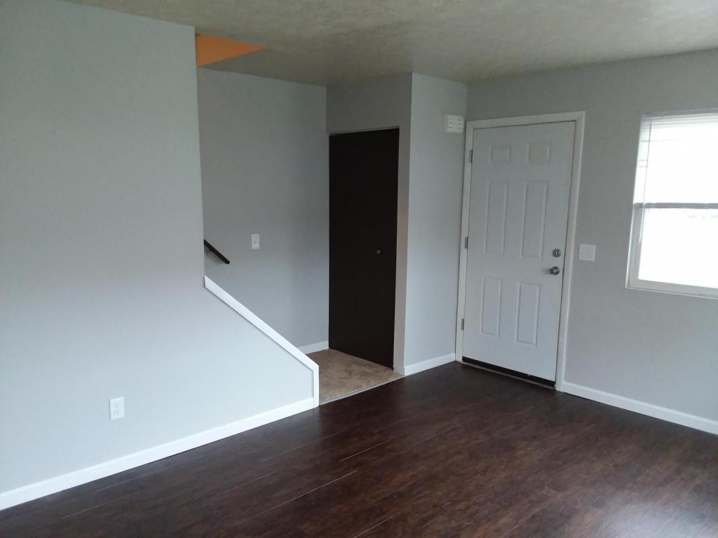 2115 Kenyon St, Louisville, OH 44641 Townhome Rentals in Louisville