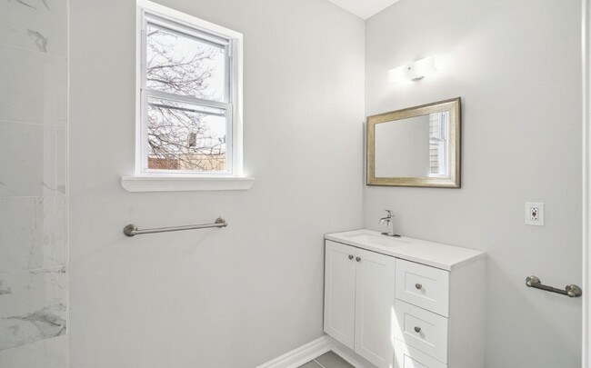 Foto del edificio - 2138 E Birch St