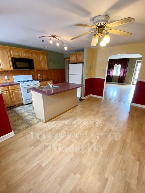 Foto del edificio - 2209 Lynn Blvd