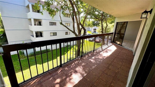Foto del edificio - 2 br, 2 bath Condo - Calussa Club Village ...