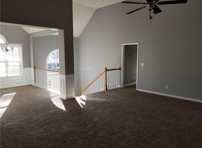 Building Photo - 109 Enclave Ct