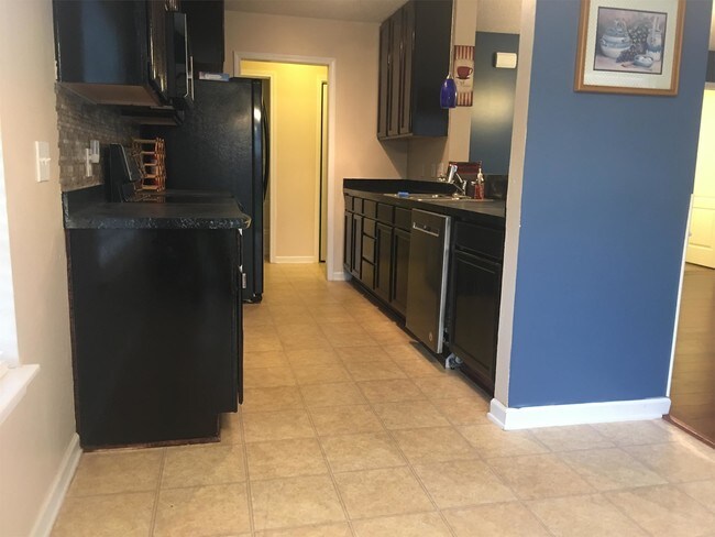 Building Photo - 225 Savannah River Dr