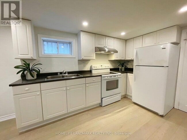 Building Photo - 81 Celestine Dr