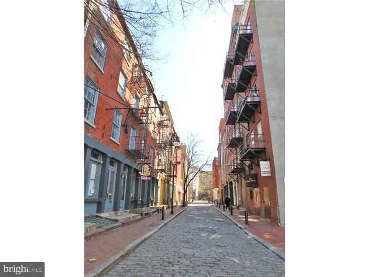 Primary Photo - 239 Market St