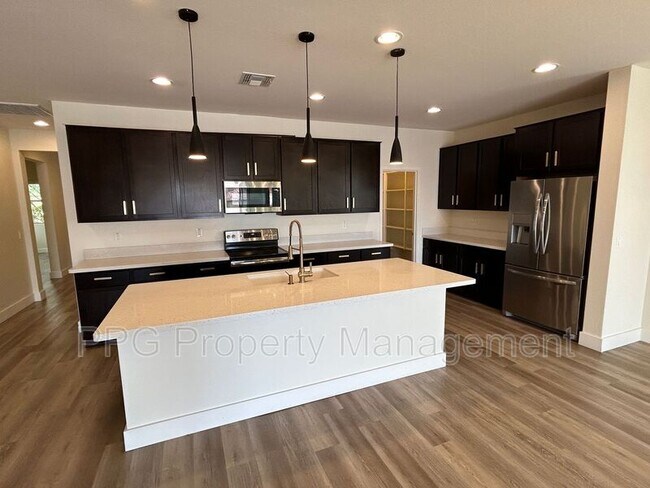 Foto del edificio - 16491 W Caldwell St