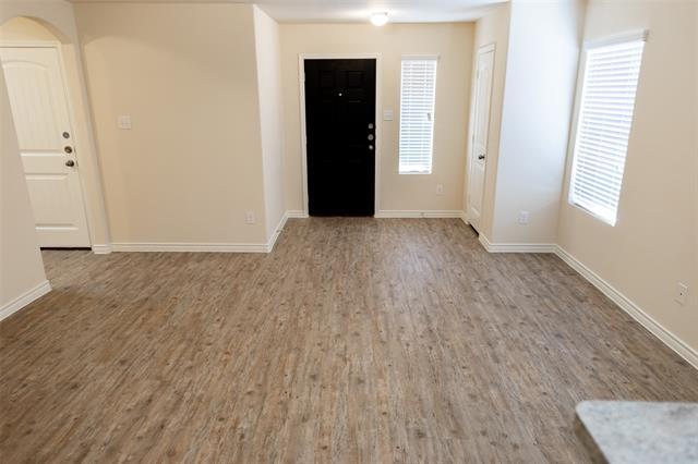 Foto del edificio - 1413 Starling Ln