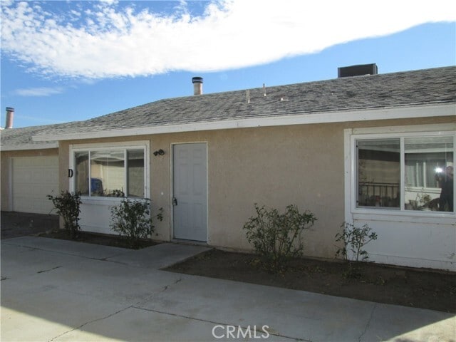 Primary Photo - 10674 Kiowa Rd