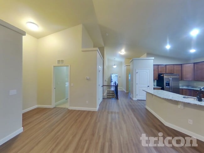 Building Photo - 7847 Dutch Loop