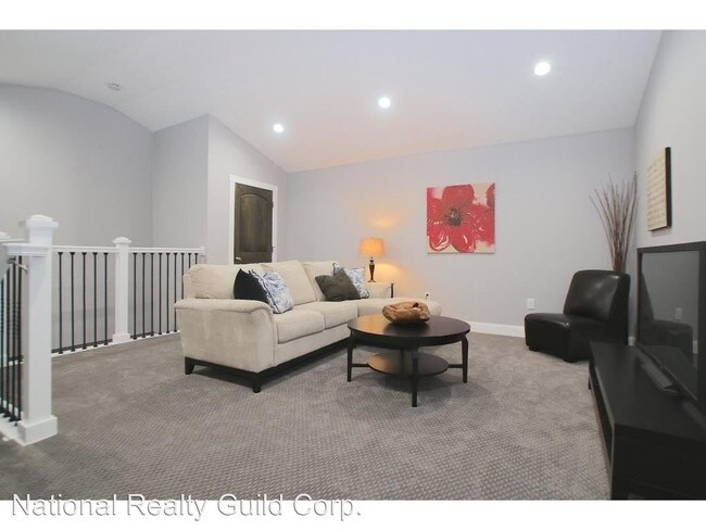 Building Photo - 4 br, 2 bath House - 8XXX Avenue NW