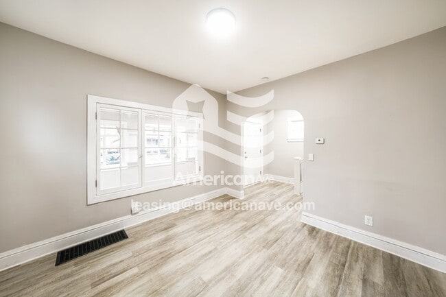 Building Photo - 441 Cottage St