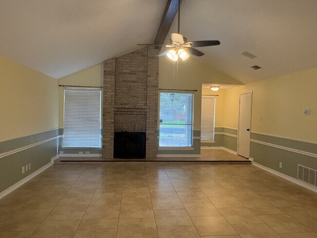 Foto del edificio - Updated One Story Home in Morning Glen